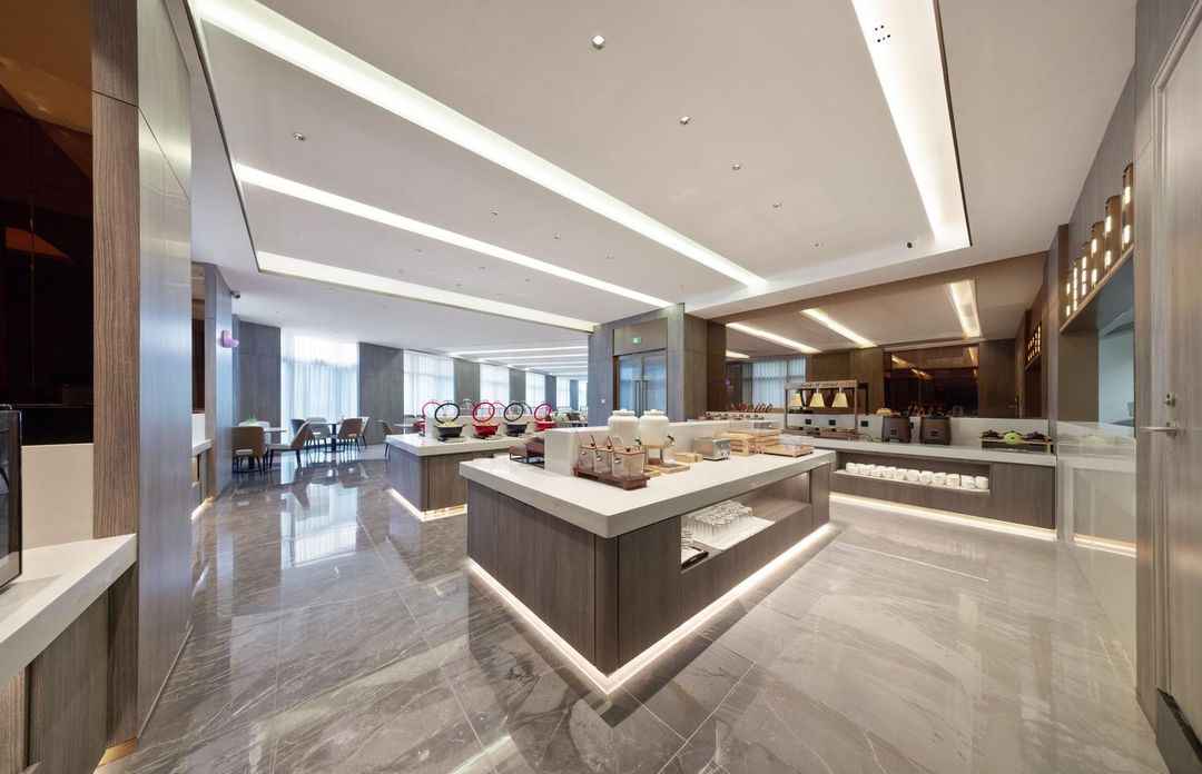 朗丽兹酒店(天津五大道小白楼地铁站店)