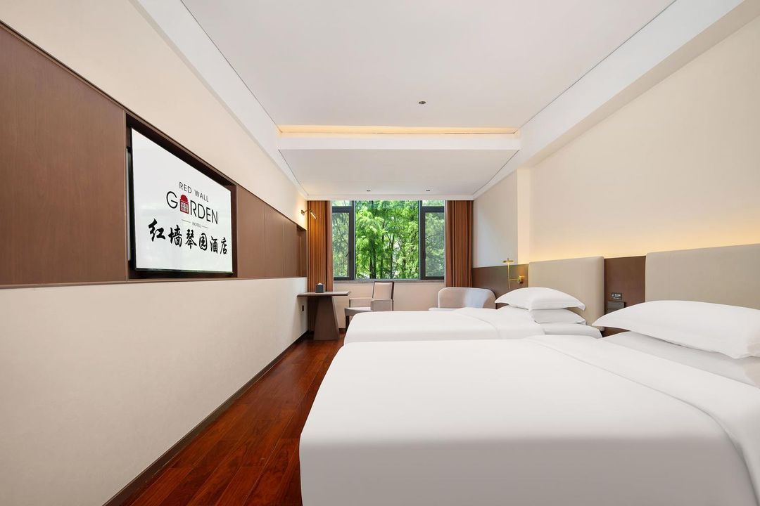 湖北大学红墙琴园酒店