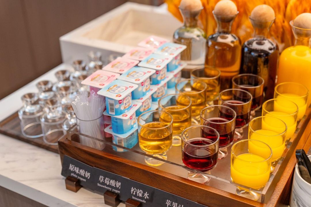 重庆西站龙湖云领天街亚朵酒店