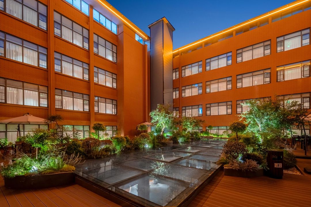湖北大学红墙琴园酒店