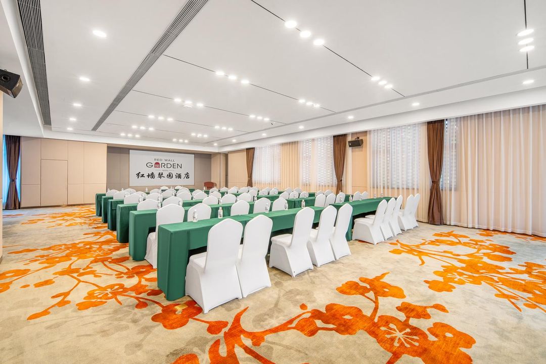 湖北大学红墙琴园酒店