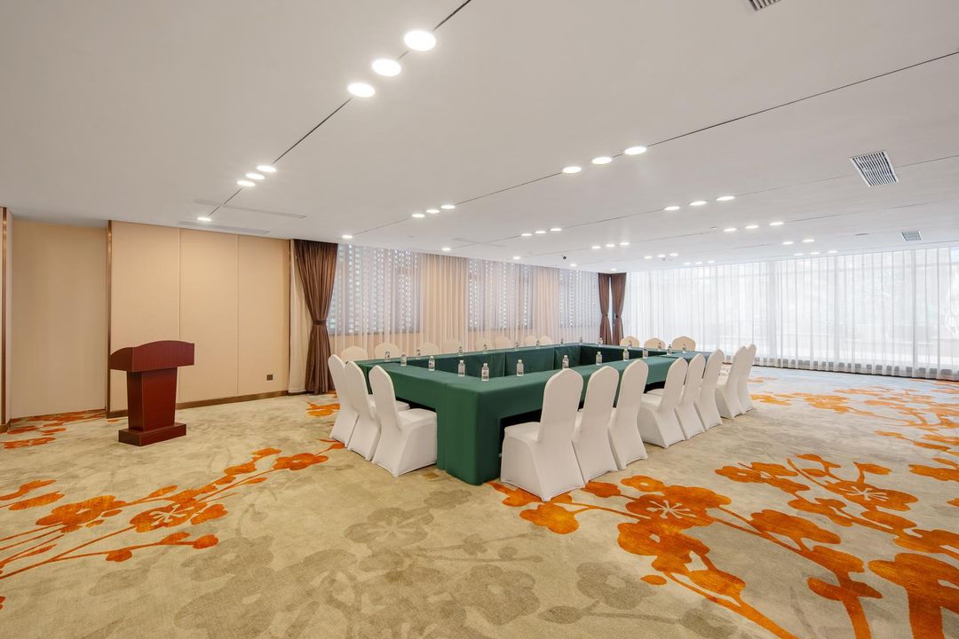湖北大学红墙琴园酒店
