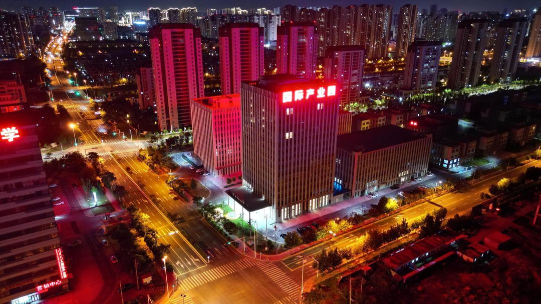 青岛金萪国际酒店(山东大学国际产业园店)