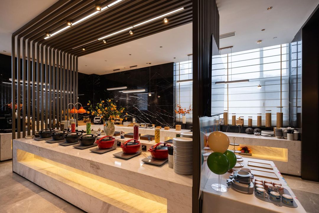 兰州光辉东方红广场亚朵S酒店