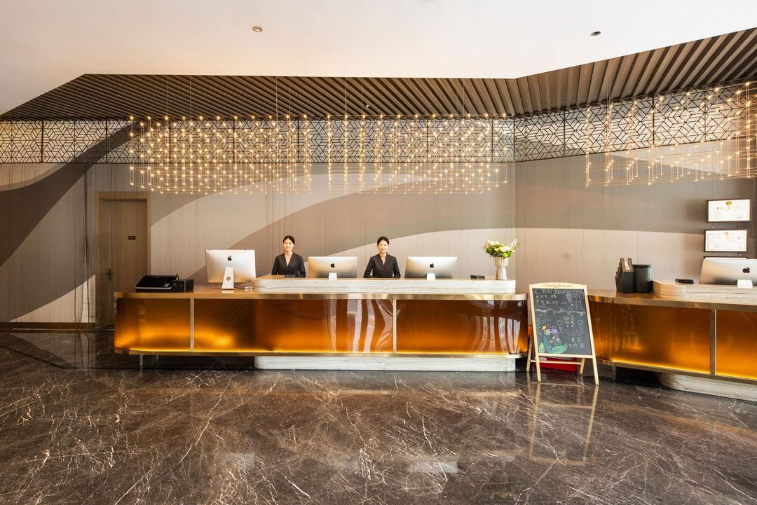 兰州光辉东方红广场亚朵S酒店
