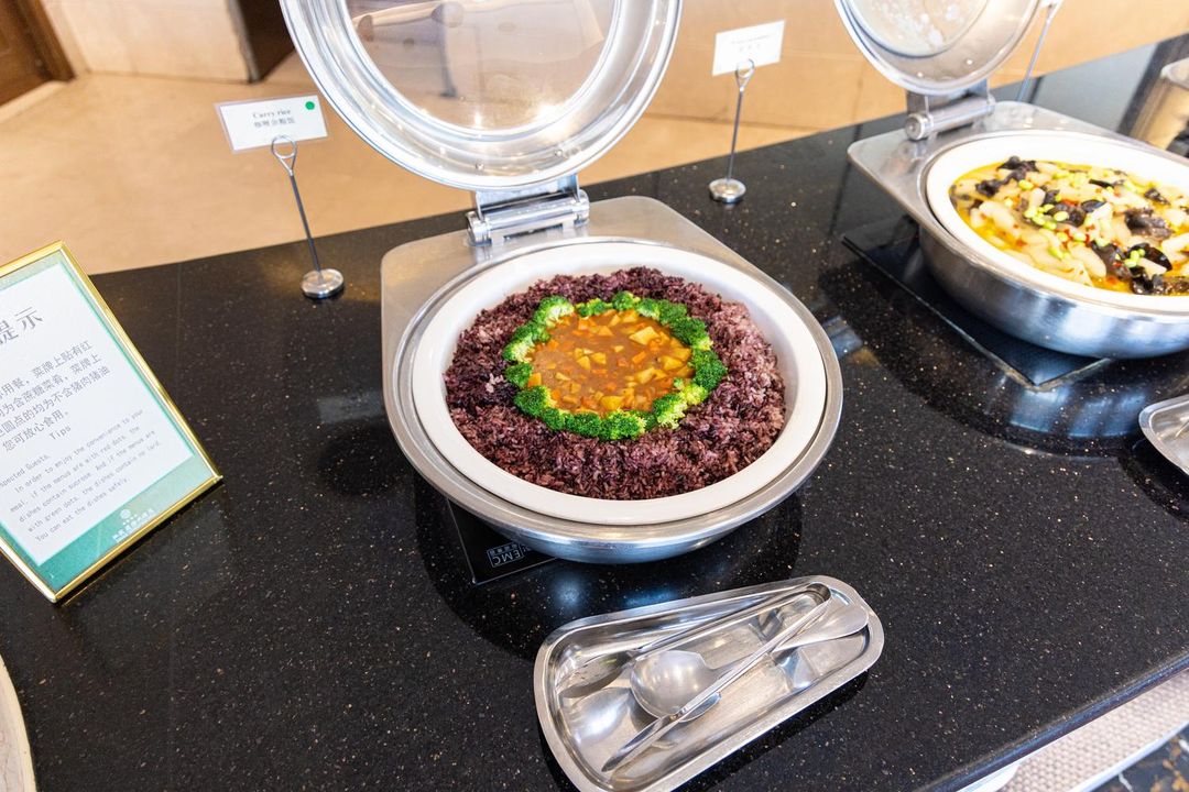 江阴国际大酒店(黄山湖公园 江阴体育中心店)