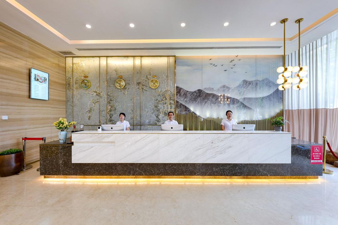 武汉华尊天伦大酒店(黄鹤楼武昌火车站店)