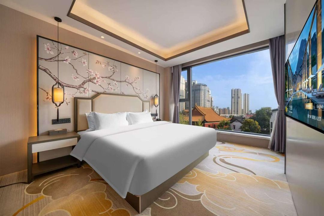 睿景酒店(武汉国博中心归元寺店)