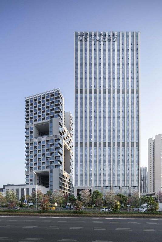 深圳松岗满京华樂品酒店