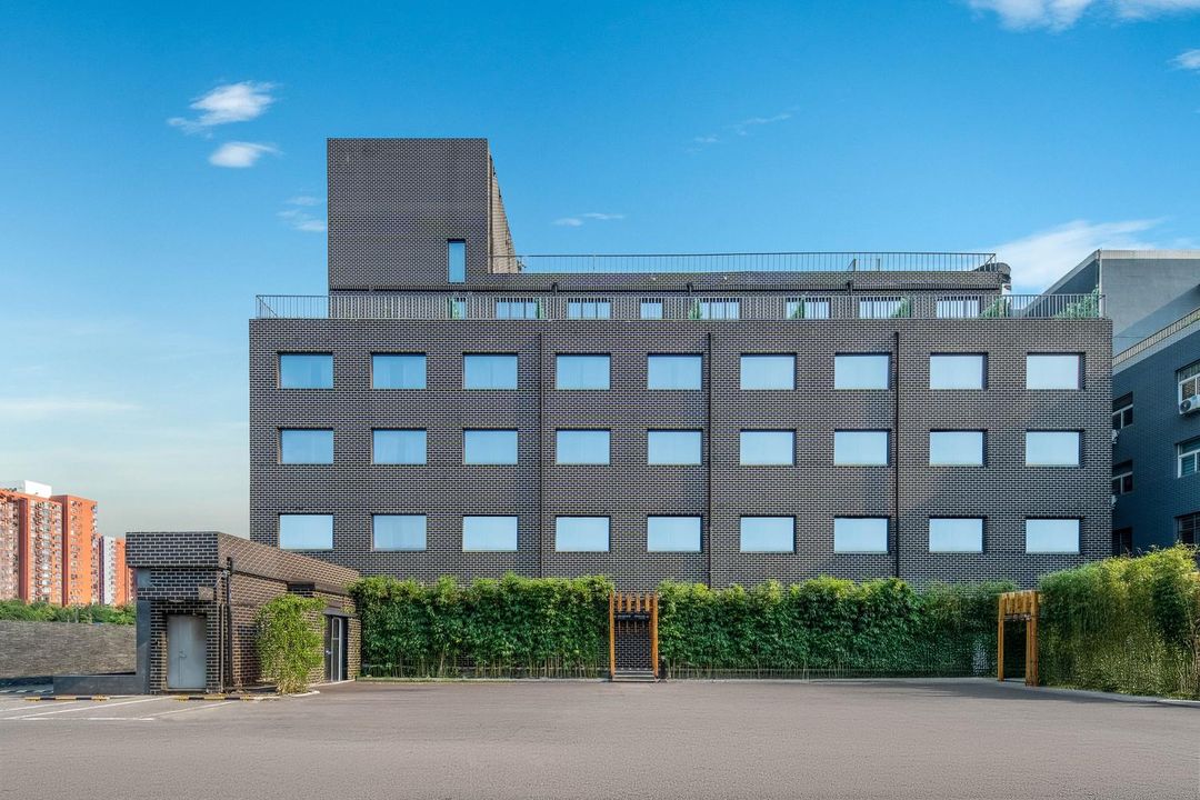 北京丽泽商务区城市航站楼亚朵酒店