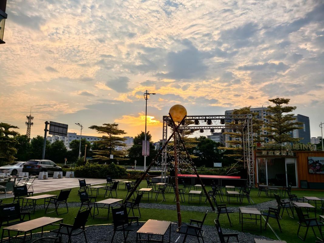 兰悦东方酒店(东莞松山湖大朗地铁站店)