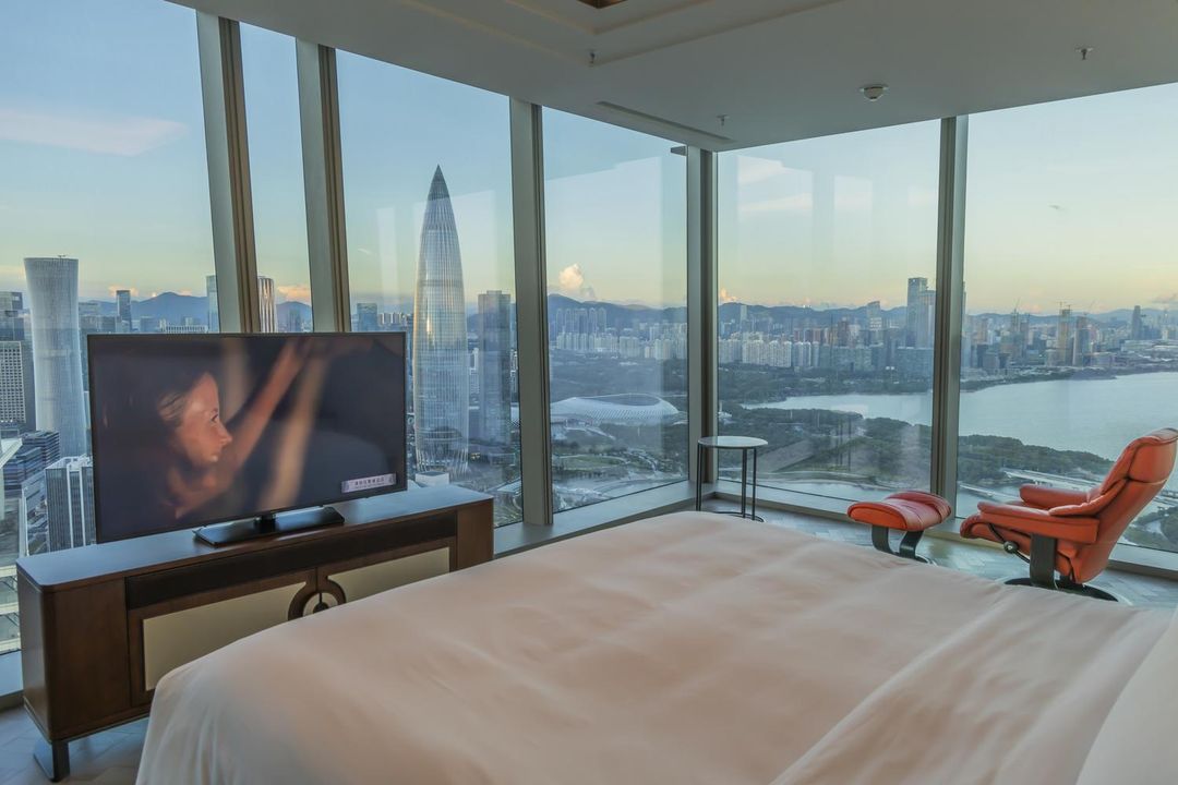 深圳鹏瑞莱佛士酒店