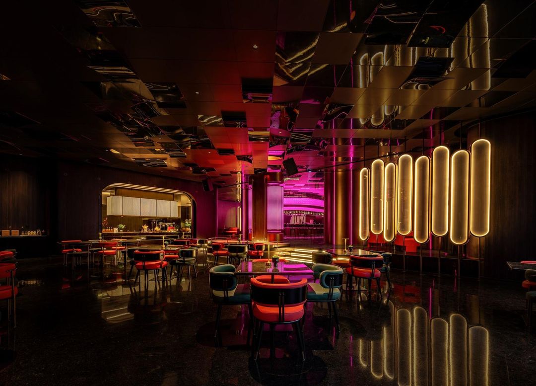 万墨VANMO酒店(长沙五一广场贺龙体育馆店)