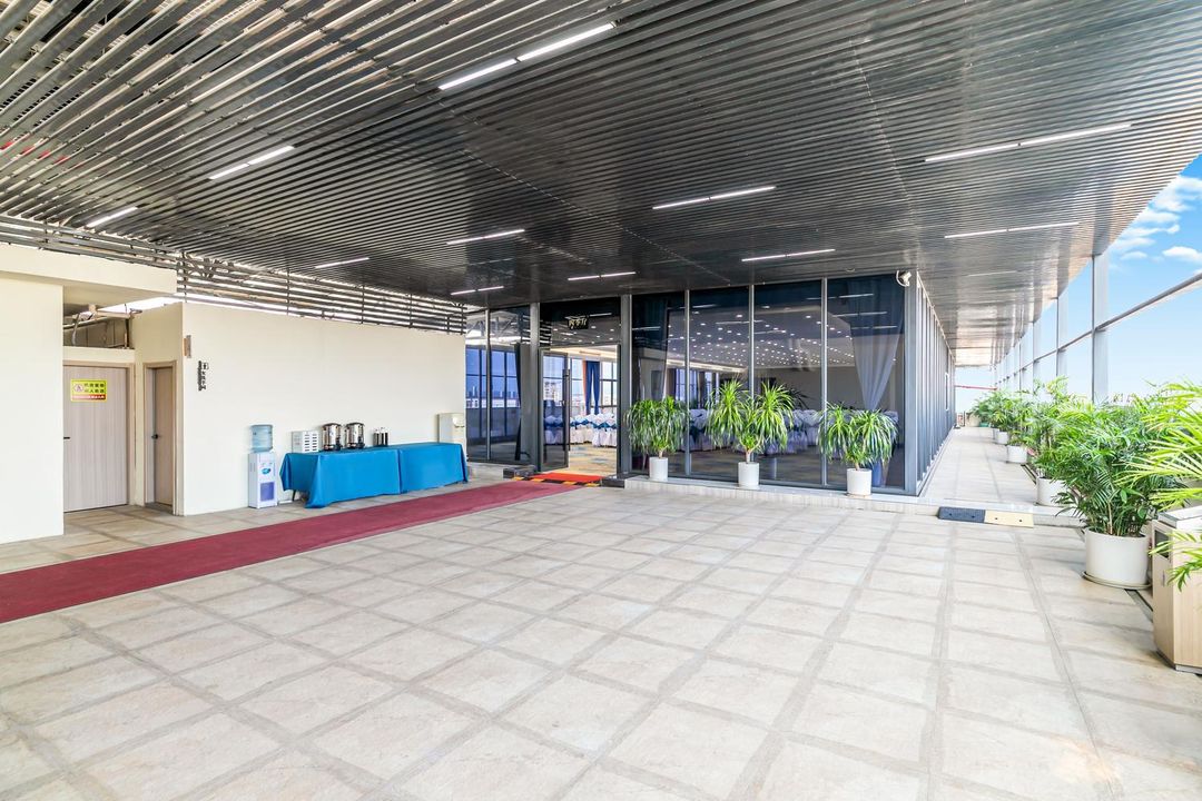 欧邦空港假日酒店(广州白云国际机场T3航站楼人和地铁站店)