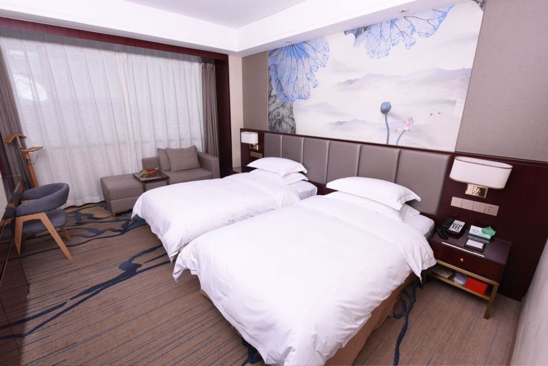 山东健康丽呈酒店(济南大明湖泉城广场店)