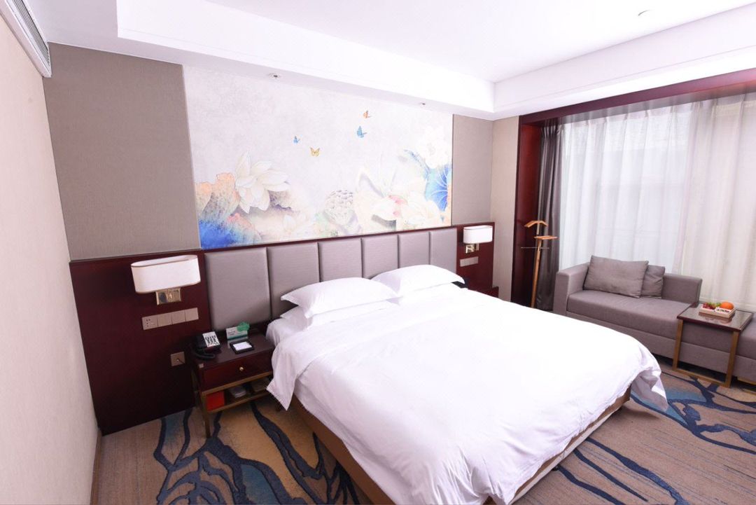 山东健康丽呈酒店(济南大明湖泉城广场店)