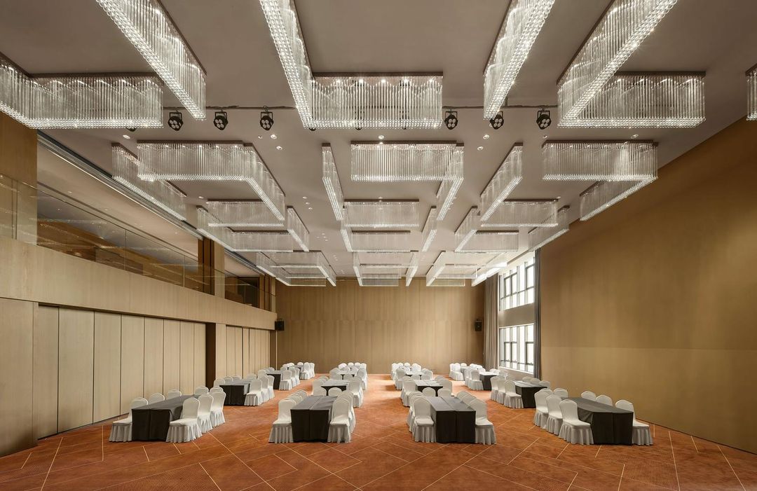 郑州东站铂励酒店