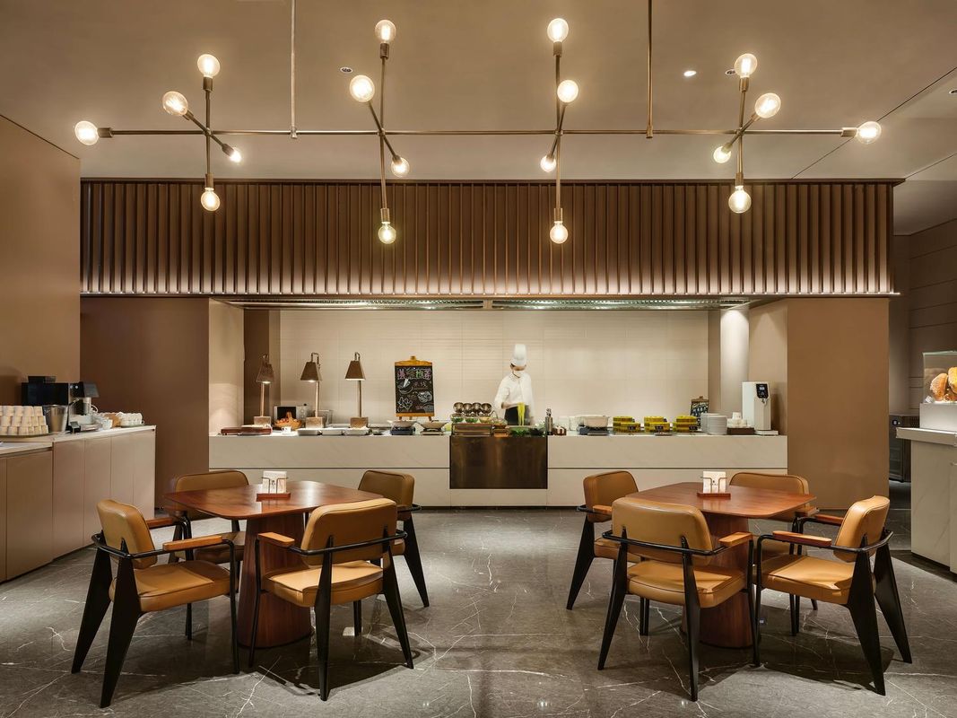 郑州东站铂励酒店