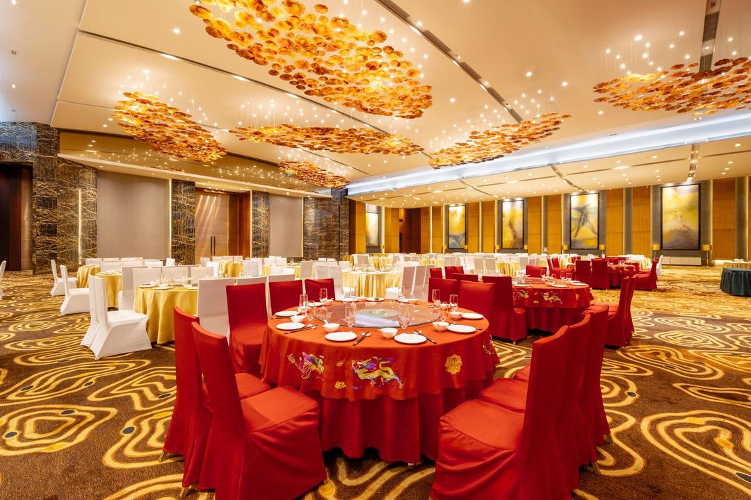 东莞君源雅高铂尔曼酒店(长安站店)