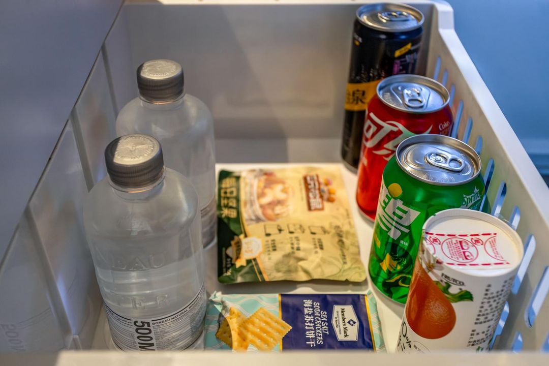 云和夜泊酒店(上海武宁路环球港店)