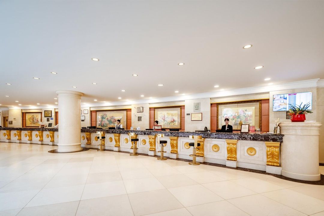 珠海德翰大酒店(情侣路海滨泳场店)