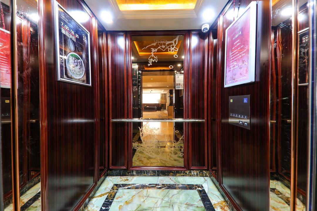 沈阳碧桂园凤悦凤凰酒店(国际会展中心沈阳南站店)