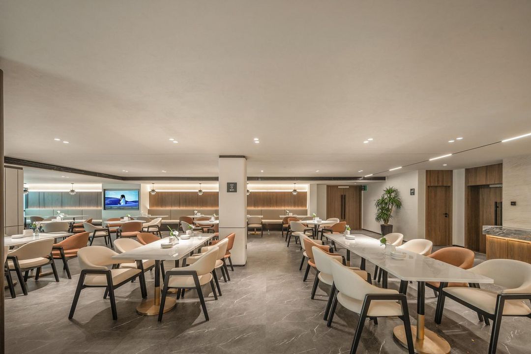 成都太古里河畔亚朵酒店
