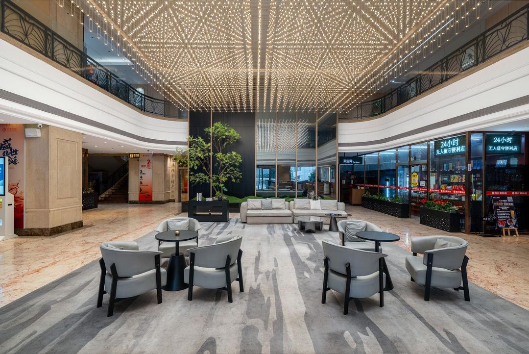 金仕顿大酒店(福州三坊七巷东门地铁站店)