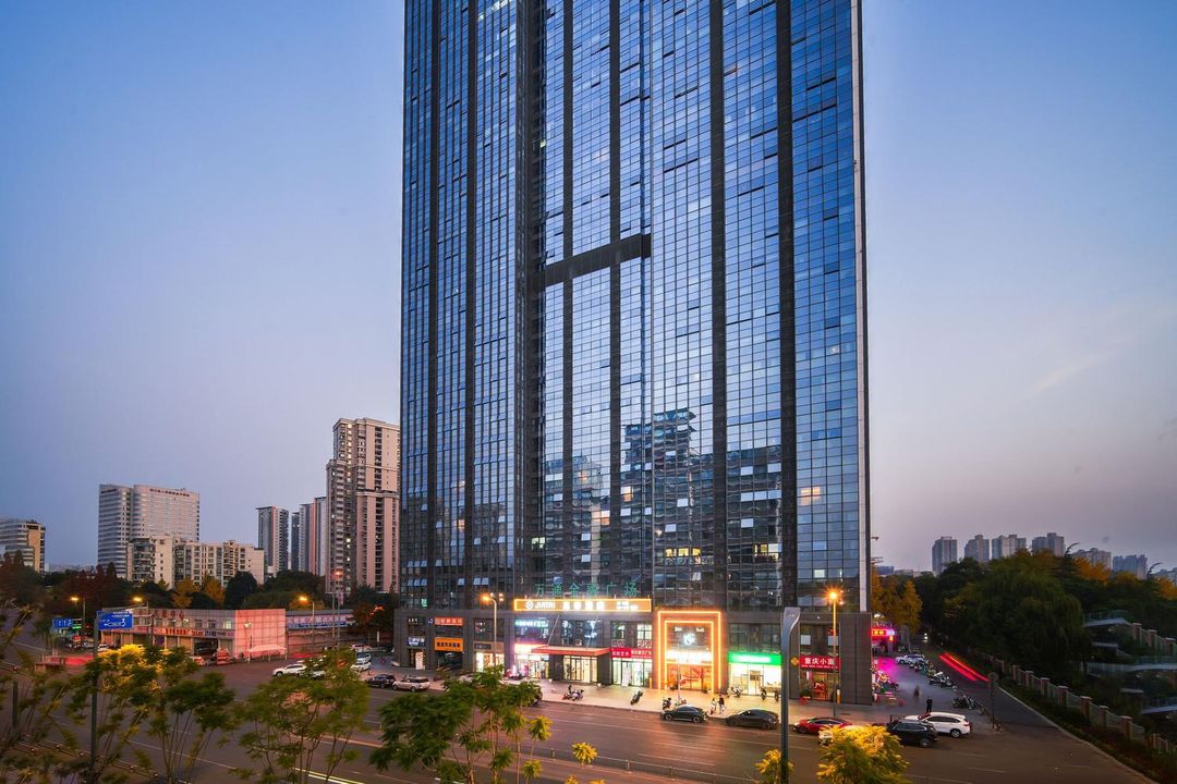 嘉泰酒店(成都欢乐谷金牛公园地铁站店)