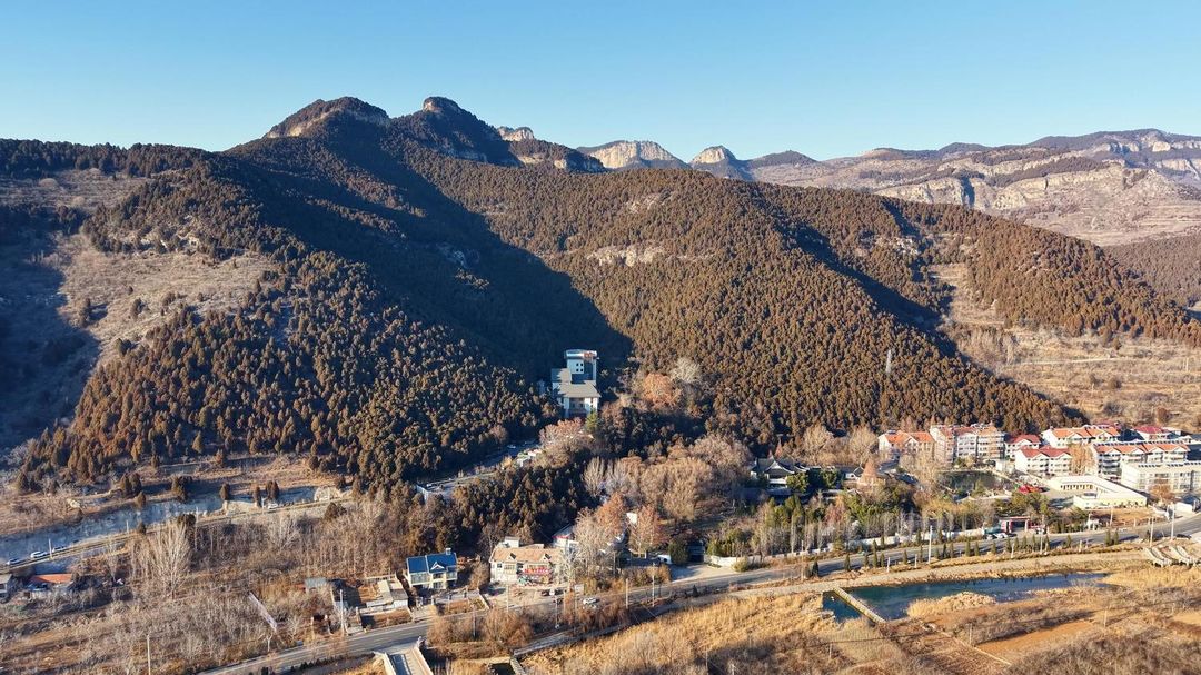 云华四季村大酒店(四门塔景区店)
