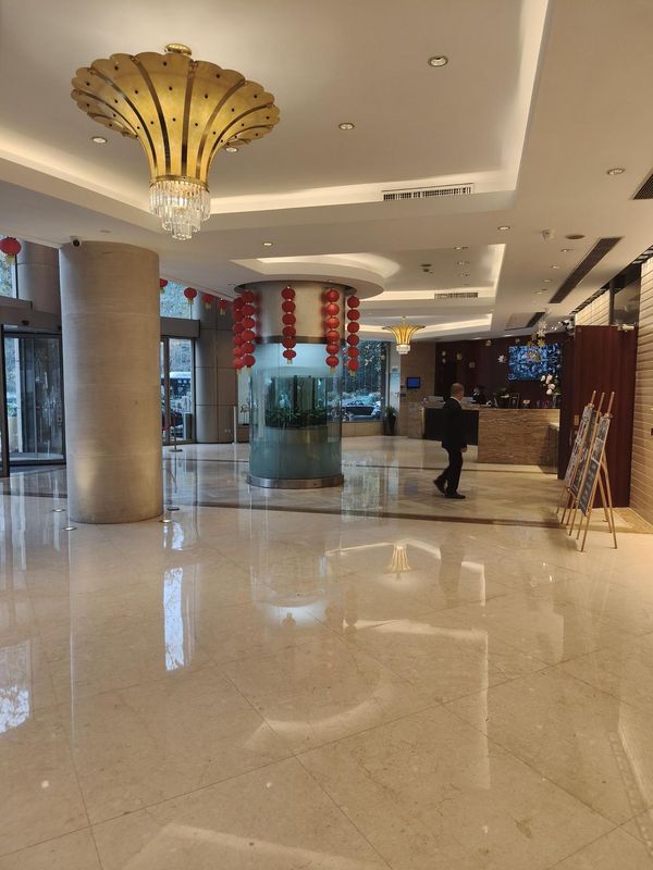 杭州西湖湖滨银江宾馆(万安桥地铁站店)