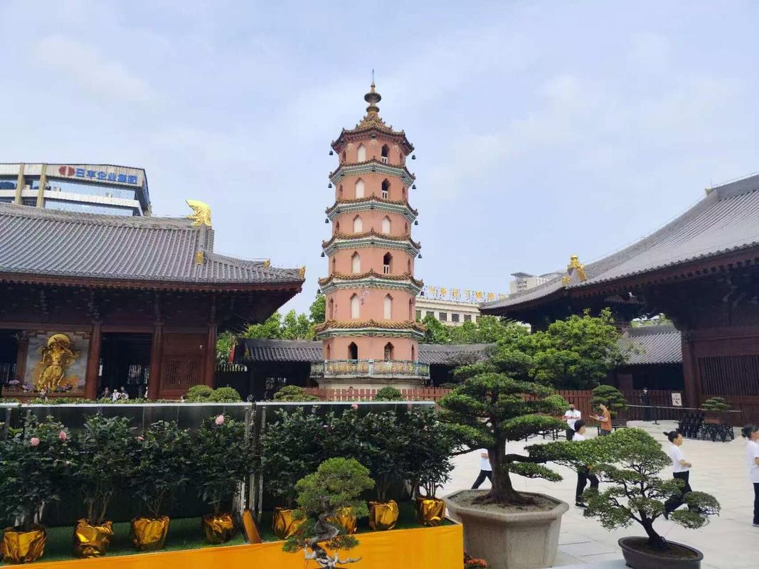 索为斯佳宁娜大酒店(佛山祖庙地铁站岭南新天地店)