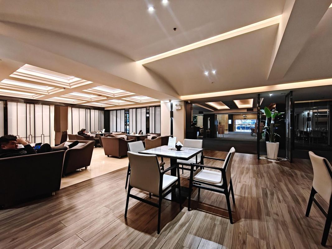 云麓大酒店(星沙经开区中茂城店)