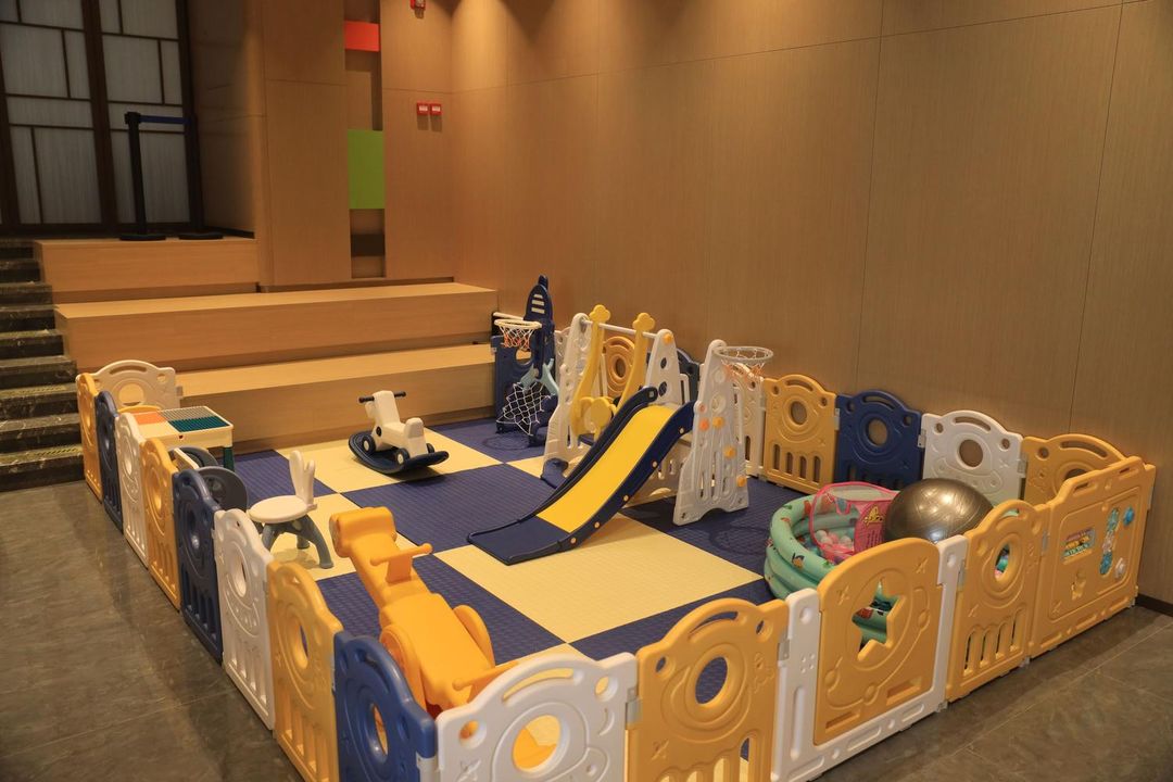 佛山里水希尔顿惠庭酒店