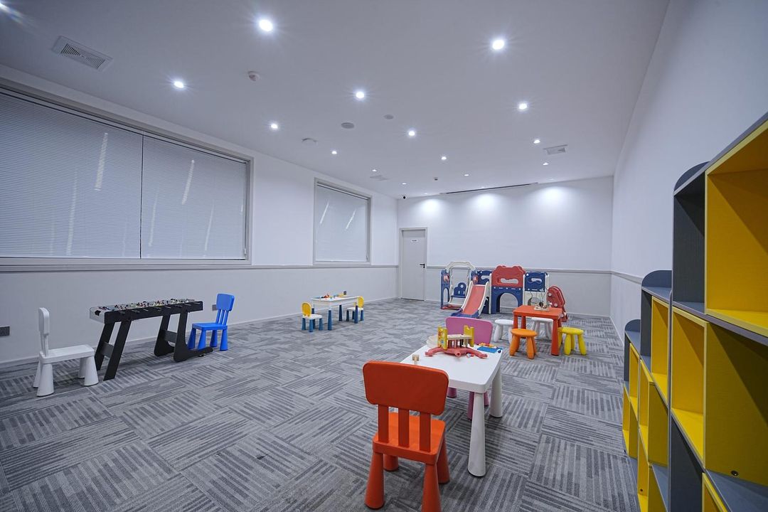 彭州中心智选假日酒店