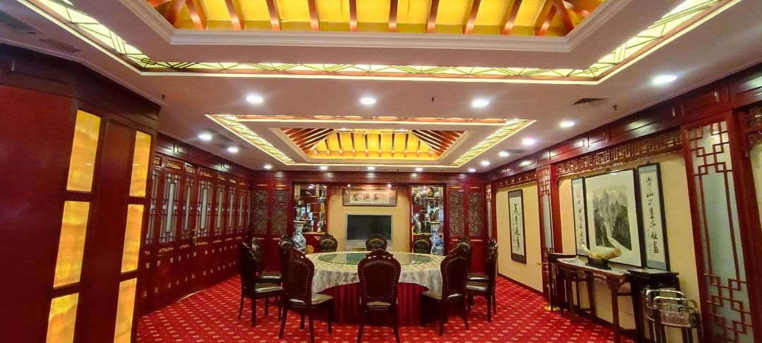哈尔滨昆仑大酒店(中央大街哈尔滨火车站店)