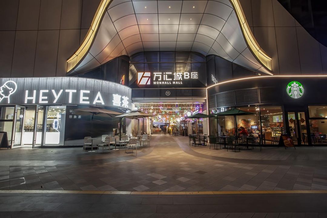 智选假日酒店(南京东方万汇城青奥体育公园店)
