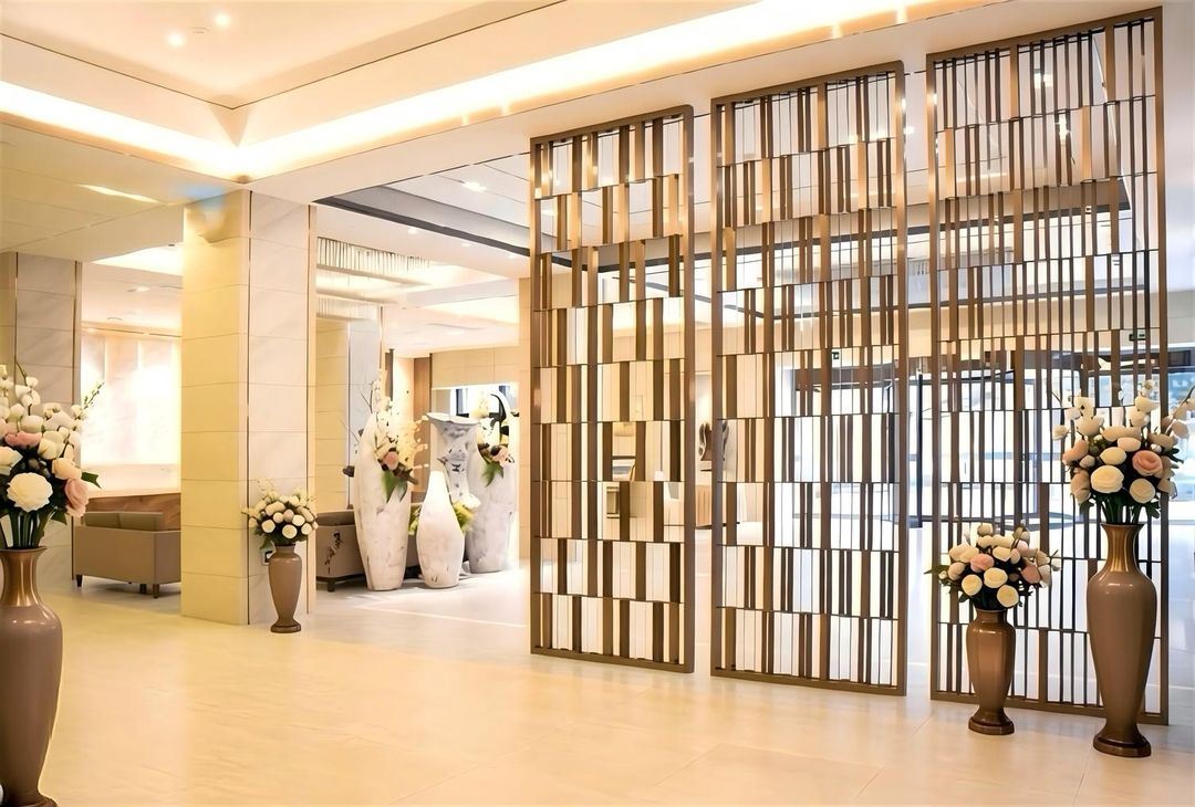 杭州锦华庭国际酒店(临平银泰城邱山大街地铁站店)