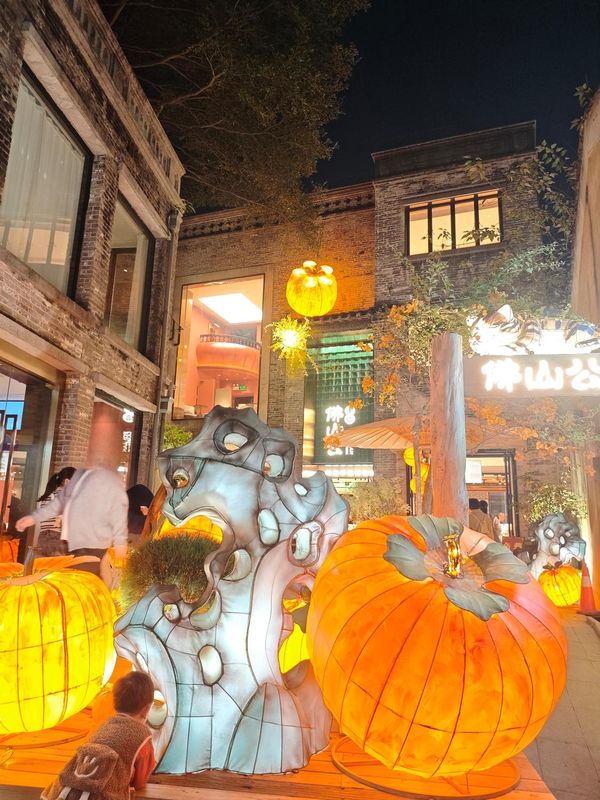 索为斯佳宁娜大酒店(佛山祖庙地铁站岭南新天地店)