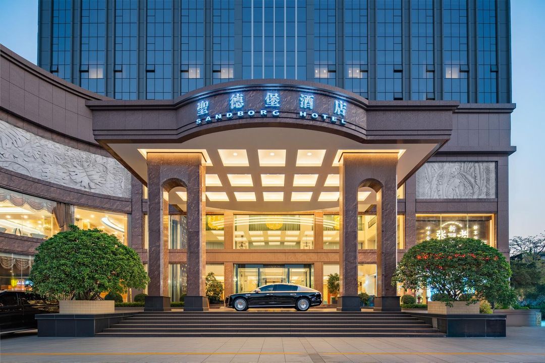 深圳圣德堡酒店(龙岗塘坑地铁站店)