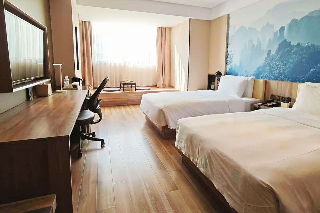 长沙南站国际会展中心亚朵酒店