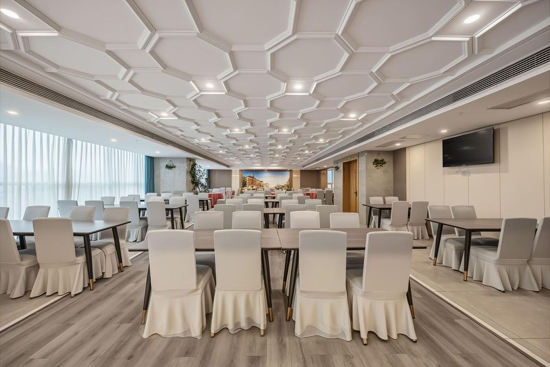 杭州悦成国际酒店(萧山新汉路地铁站店)