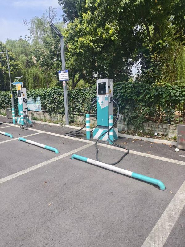 臻悦豪庭酒店(成都簇桥地铁站店)