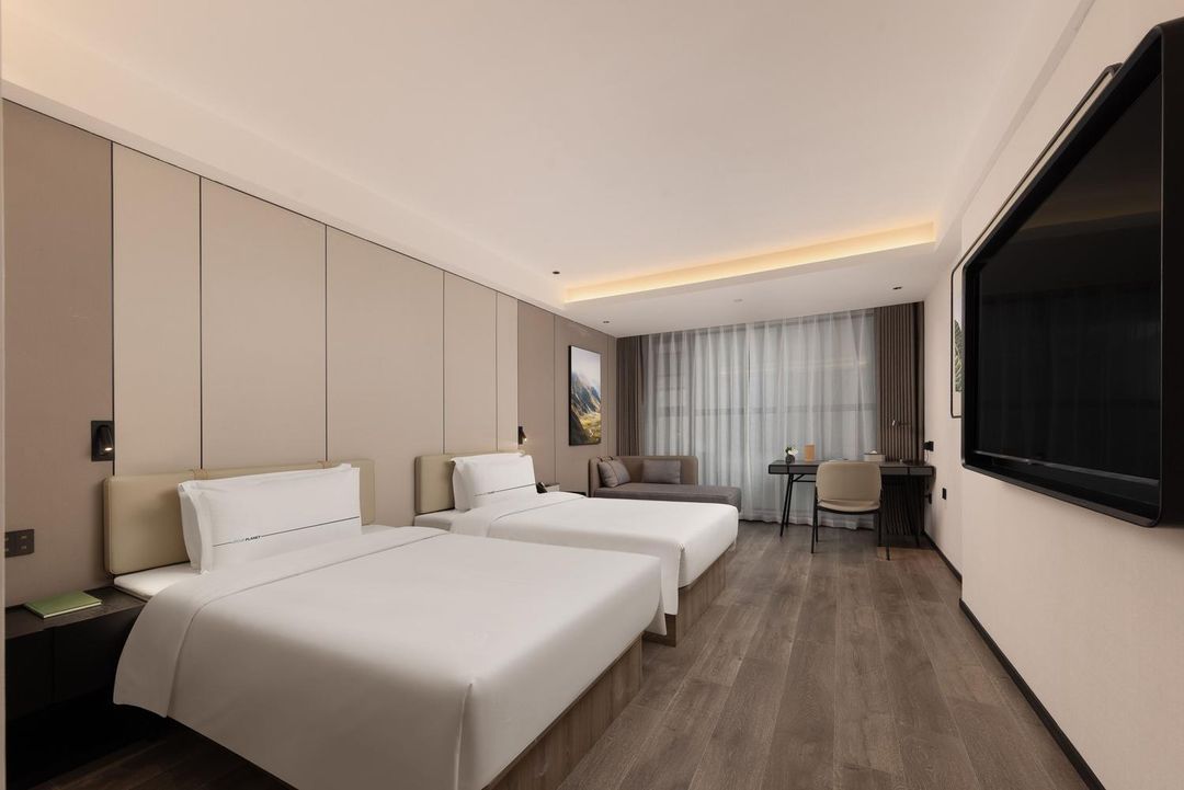 西安钟楼北大街地铁站亚朵酒店