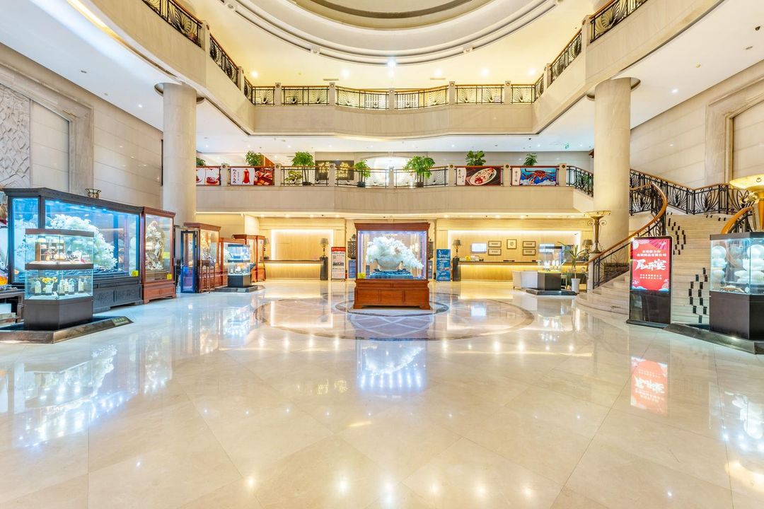 御宝国际酒店(沃尔玛天虹购物中心店)