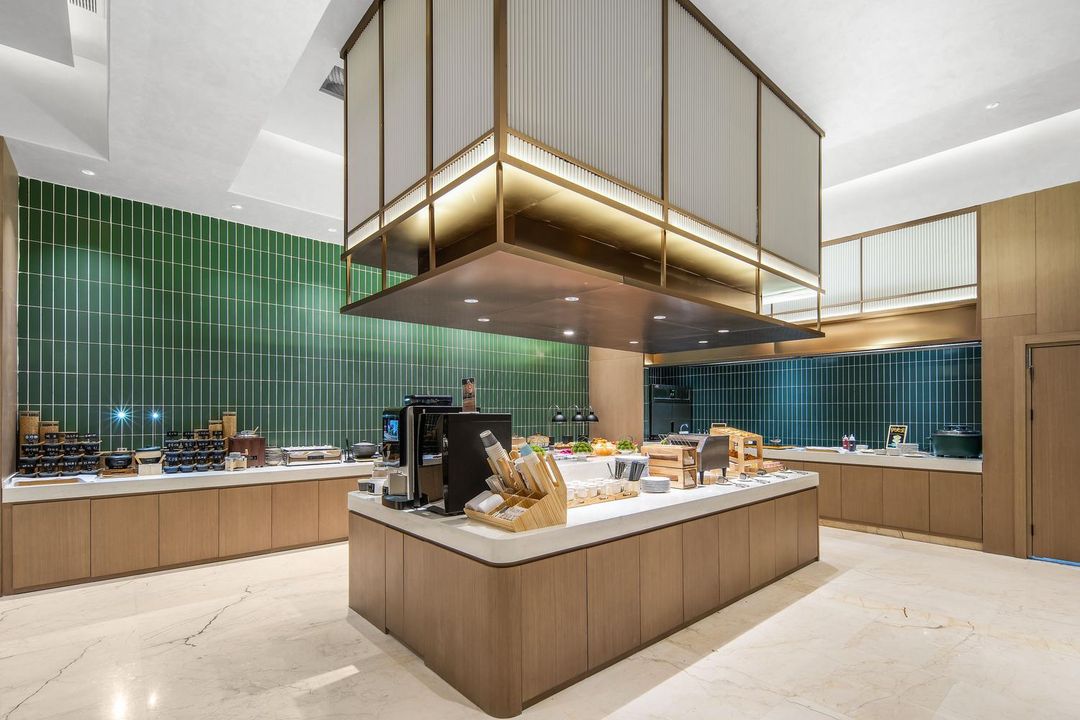 成都龙泉驿龙都南路亚朵酒店