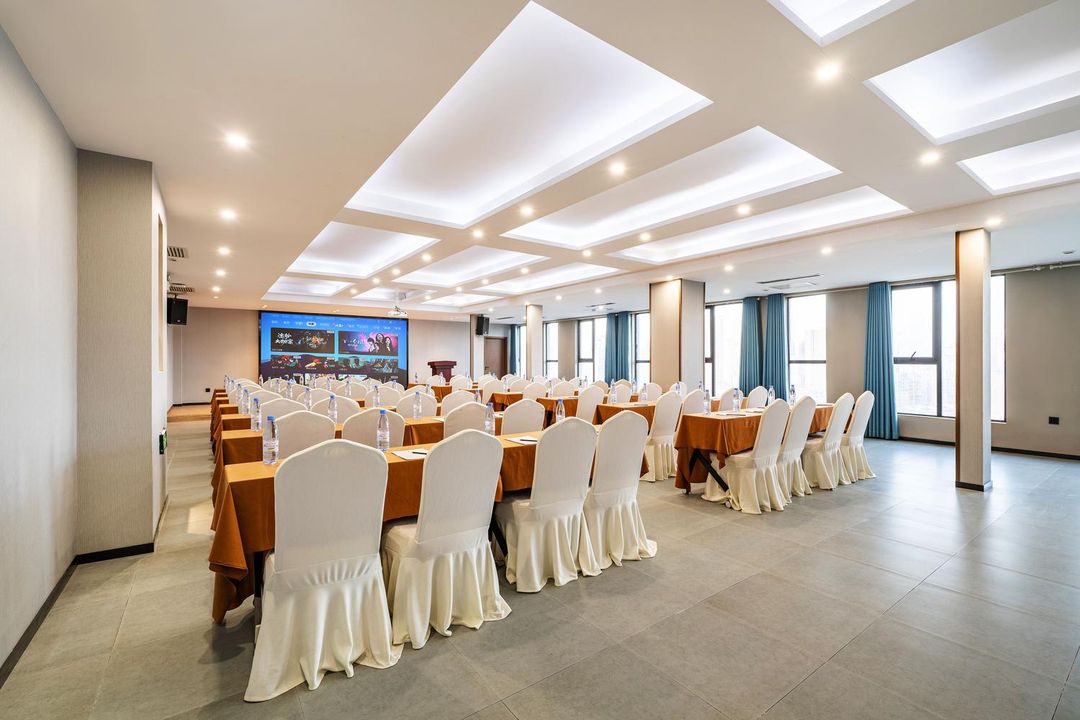 美豪丽致酒店(西安交大西京医院长乐公园地铁口店)