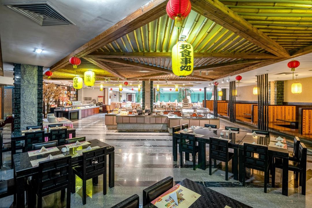 余畔酒店