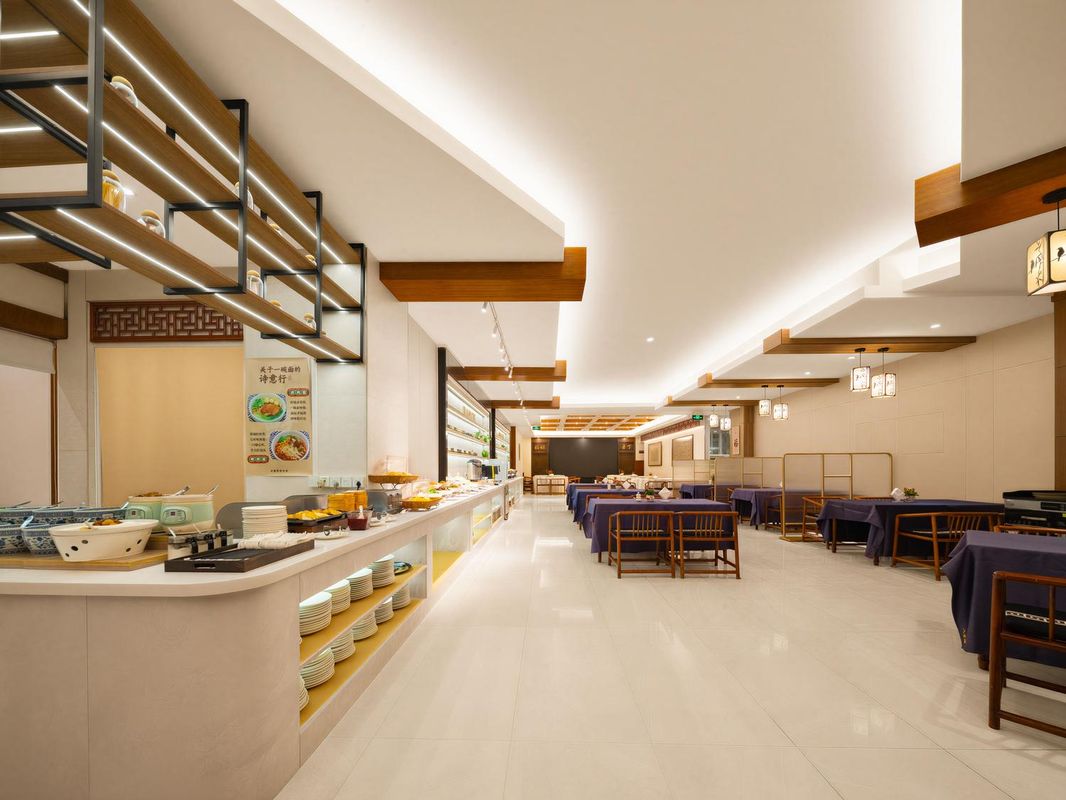 成都八宝大酒店(宽窄巷子骡马市地铁站店)