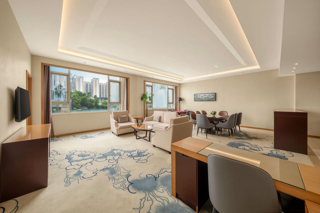 贵阳汇融国际大酒店(贵阳东站师范学院店)